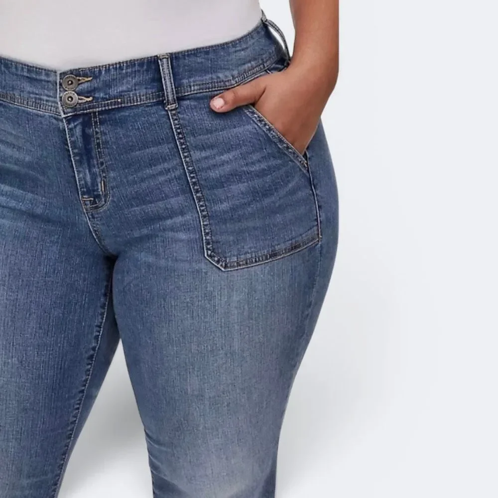 Torrid Vintage Stretch TALL Mid Rise Flare Jeans 33.5” Sz 14T